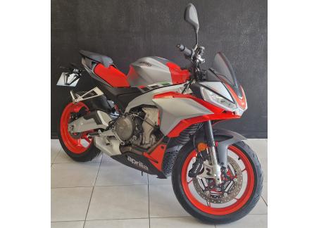 APRILIA TUONO 660