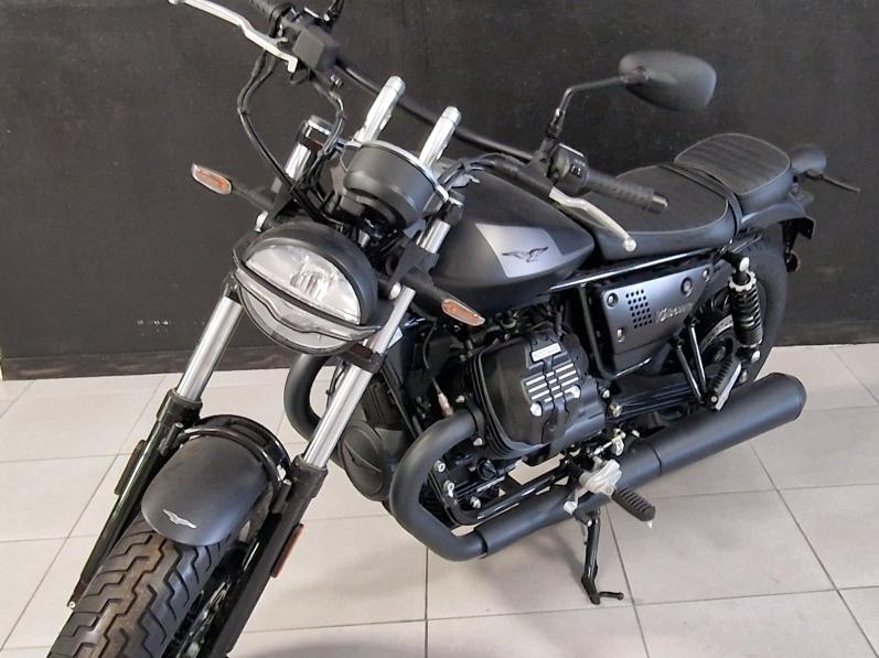 MOTO GUZZI V9 BOBBER